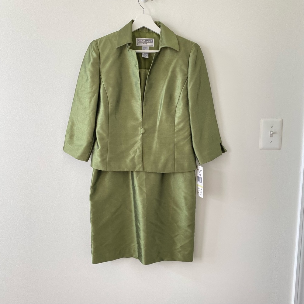 Jessica Howard Women’s 2 Piece Set Petite Green Dress